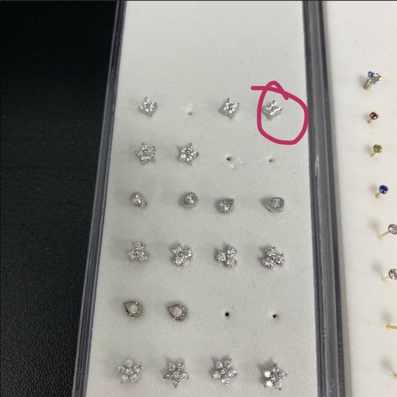 2 for $10 Nose rings (All NEW) - Picture 11 of 13